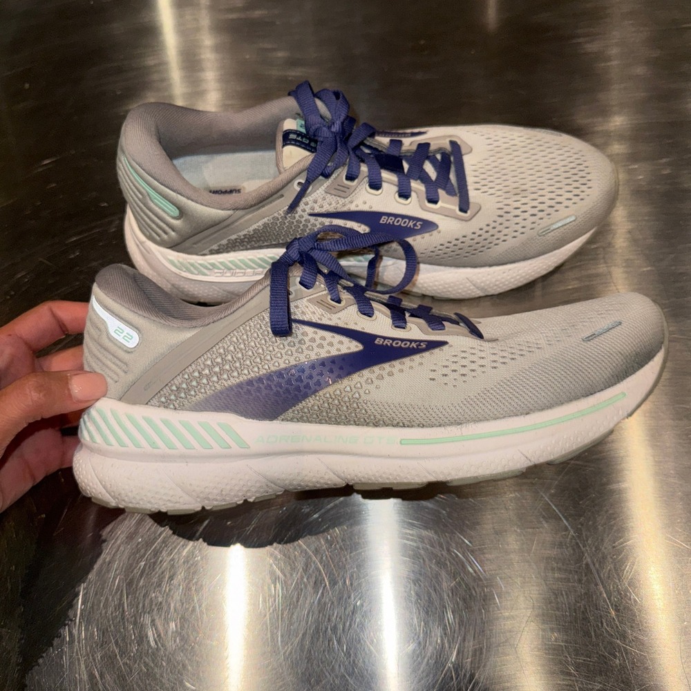 Brooks Adrenaline‎ GTS 22 Running Shoes Women's Size 9 Narrow 2A Gray Blue Mint